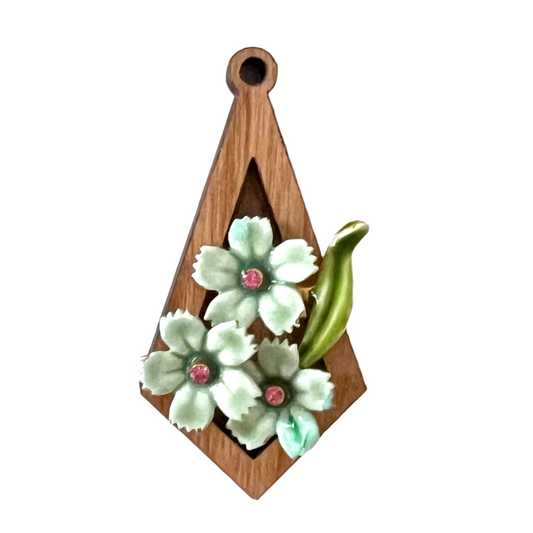SOLD Vintage Enameled Green Floral Pendant Necklace